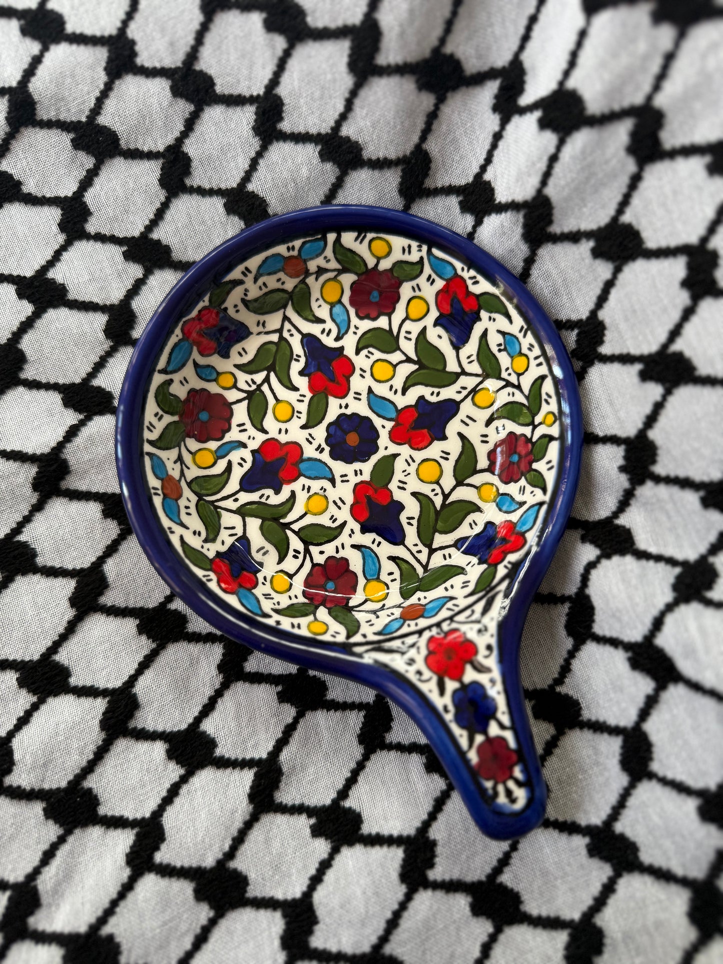 Ceramic Pan Plate with Handle - Classic Floral