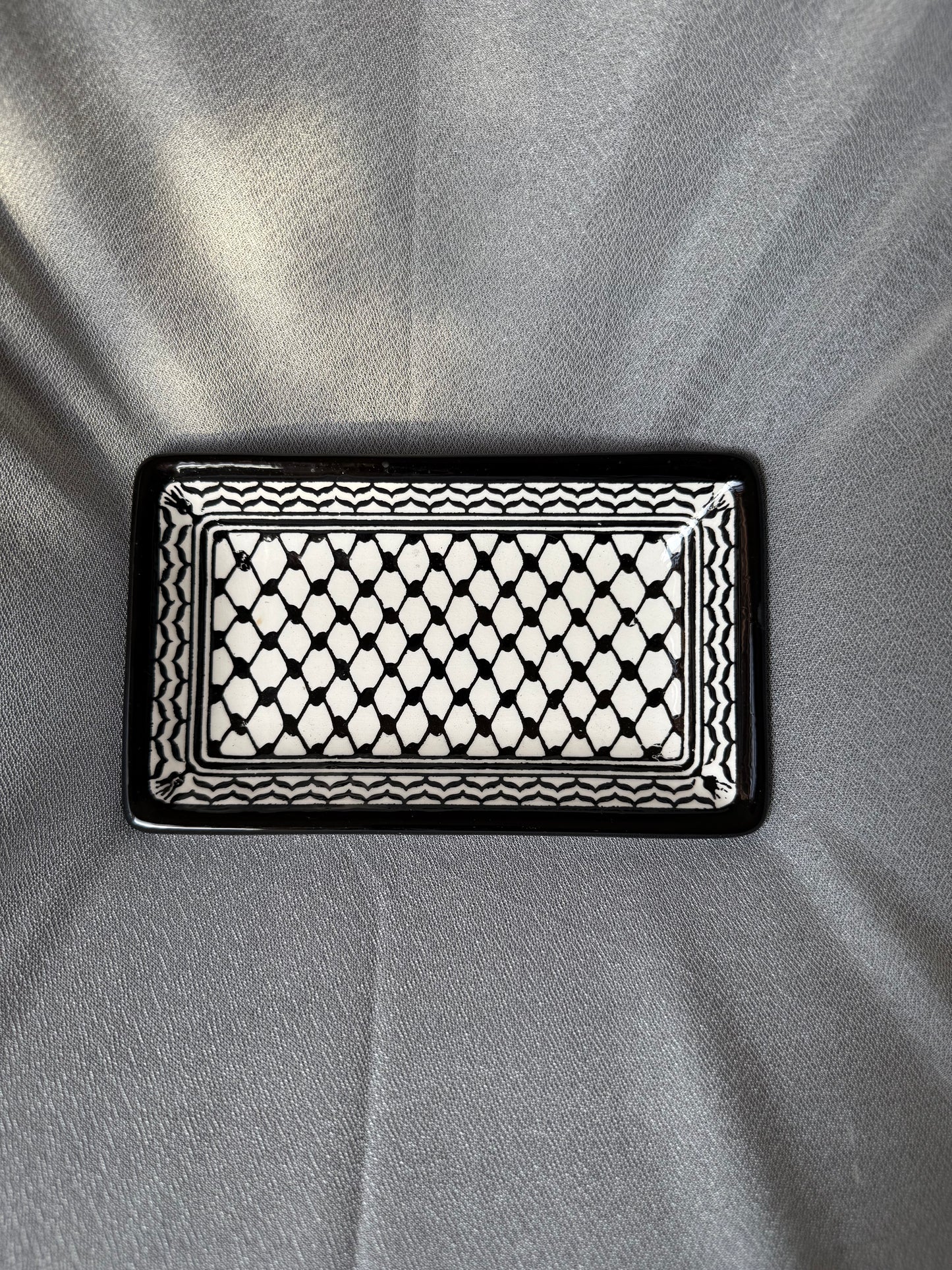 Ceramic Rectangular Plate - Kuffiyeh