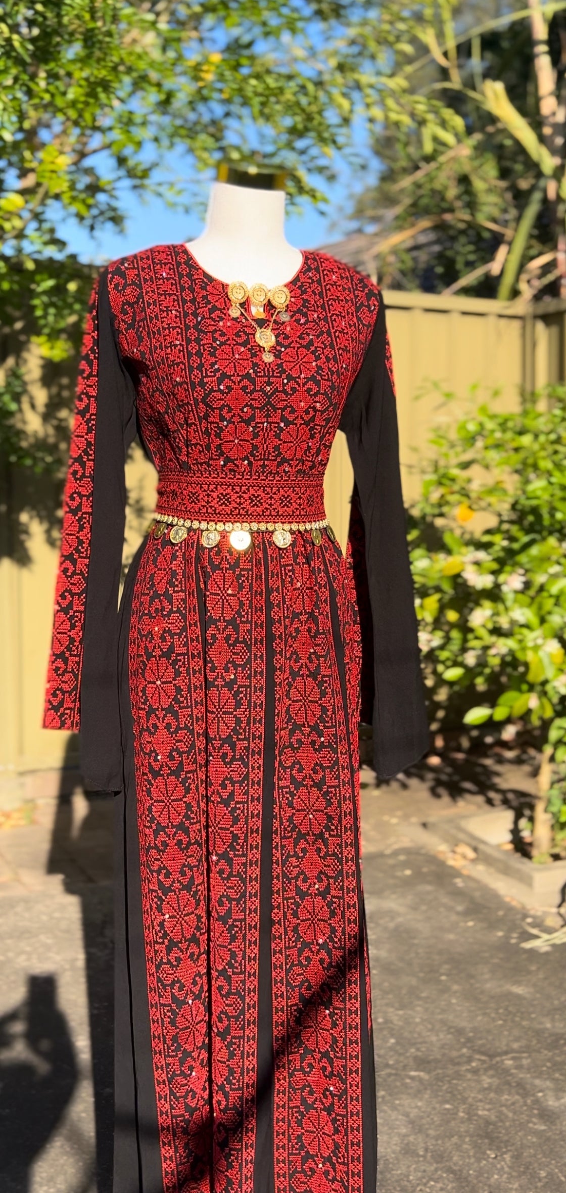 Stunning Red Traditional Thobe