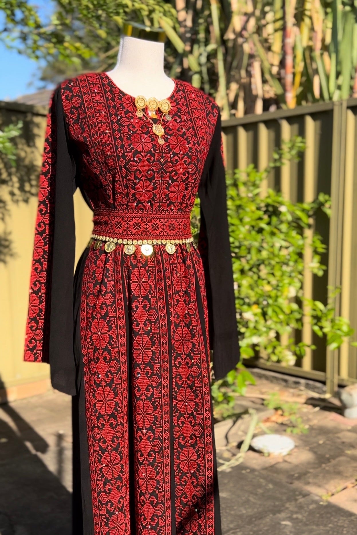 Stunning Red Traditional Thobe