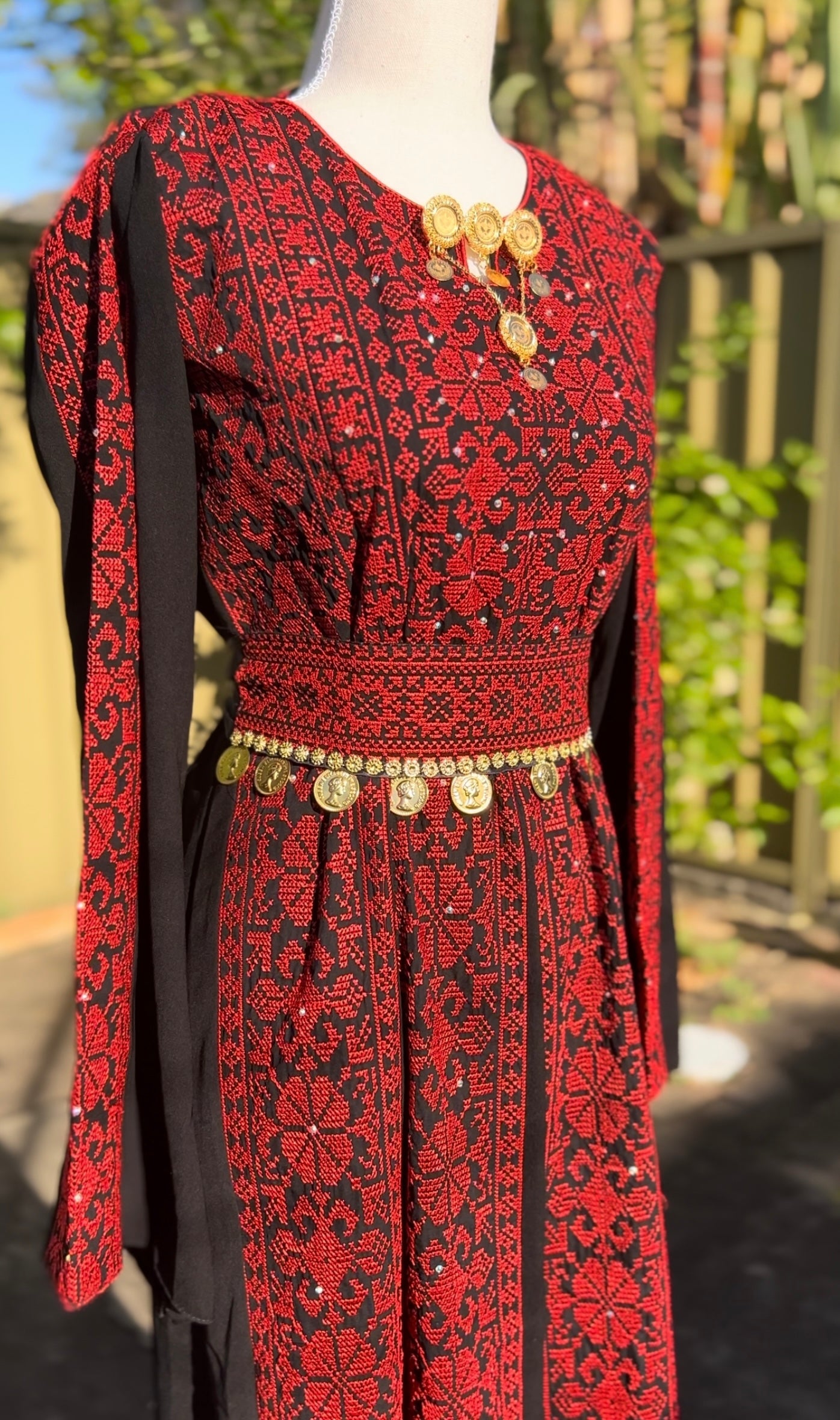 Stunning Red Traditional Thobe