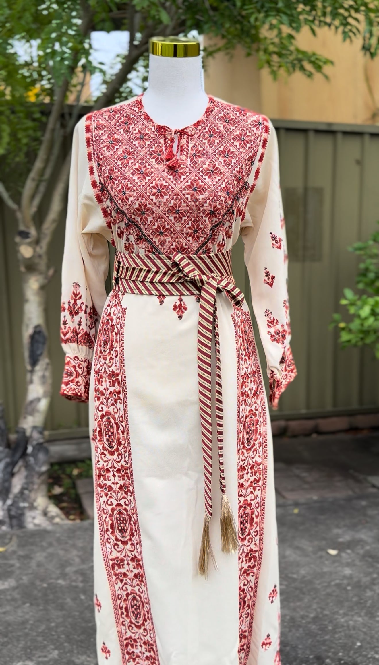 Hand Embroidered Bethlehem Thobe