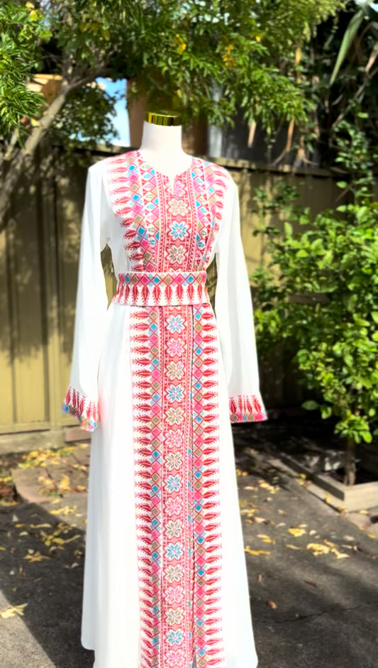 White and Red Sarwa Thobe