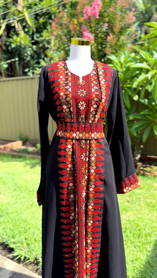 Red and Black Sarwa Thobe