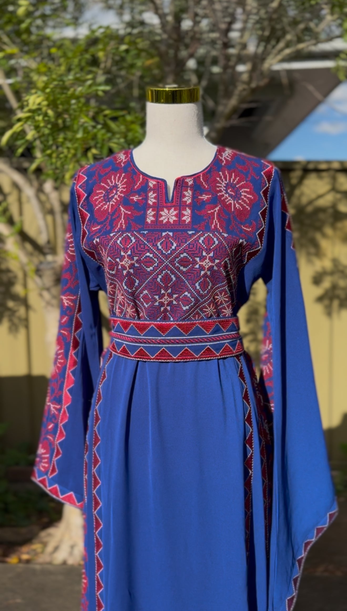Blue and Red Nazla Thobe