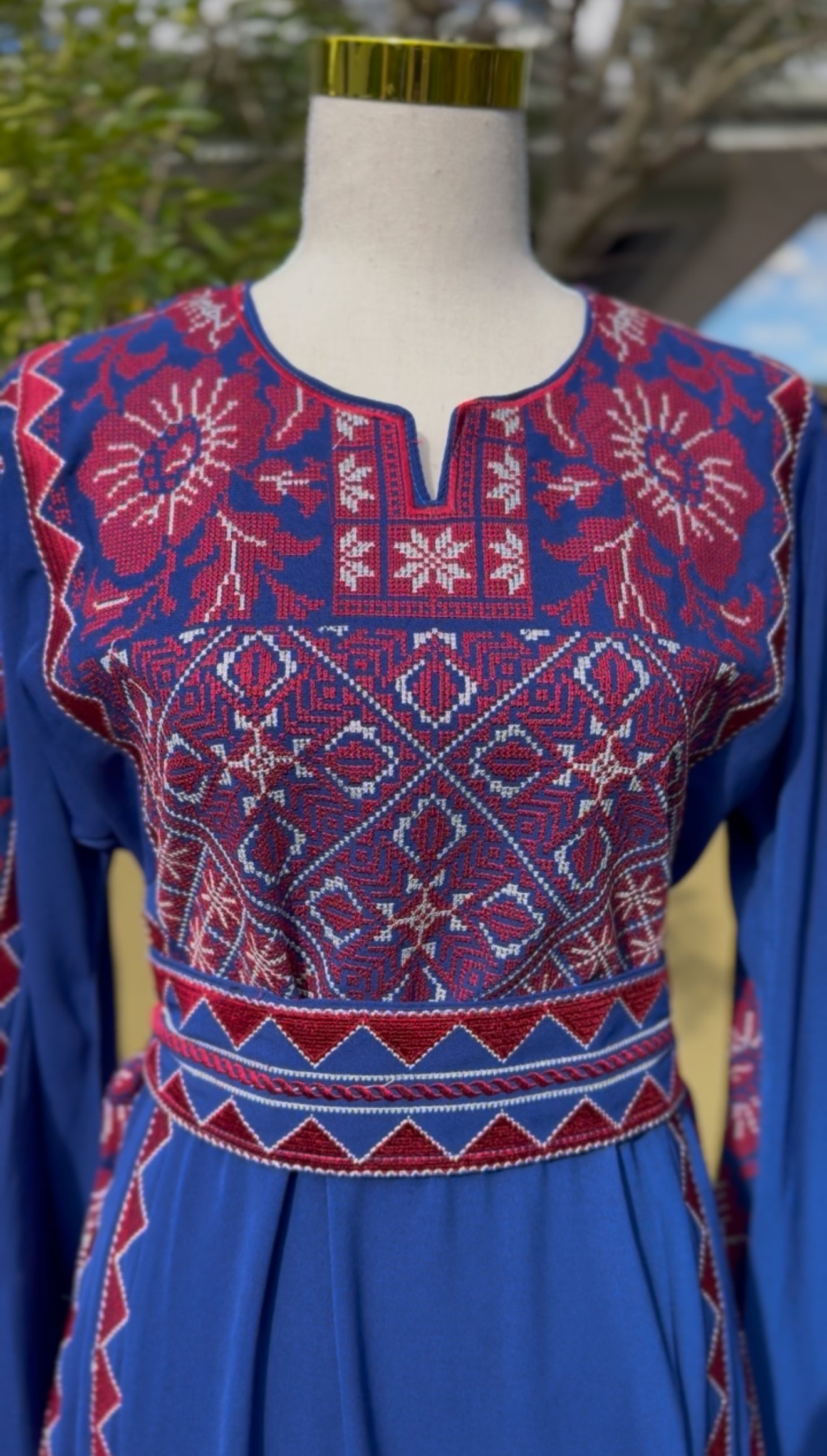 Blue and Red Nazla Thobe