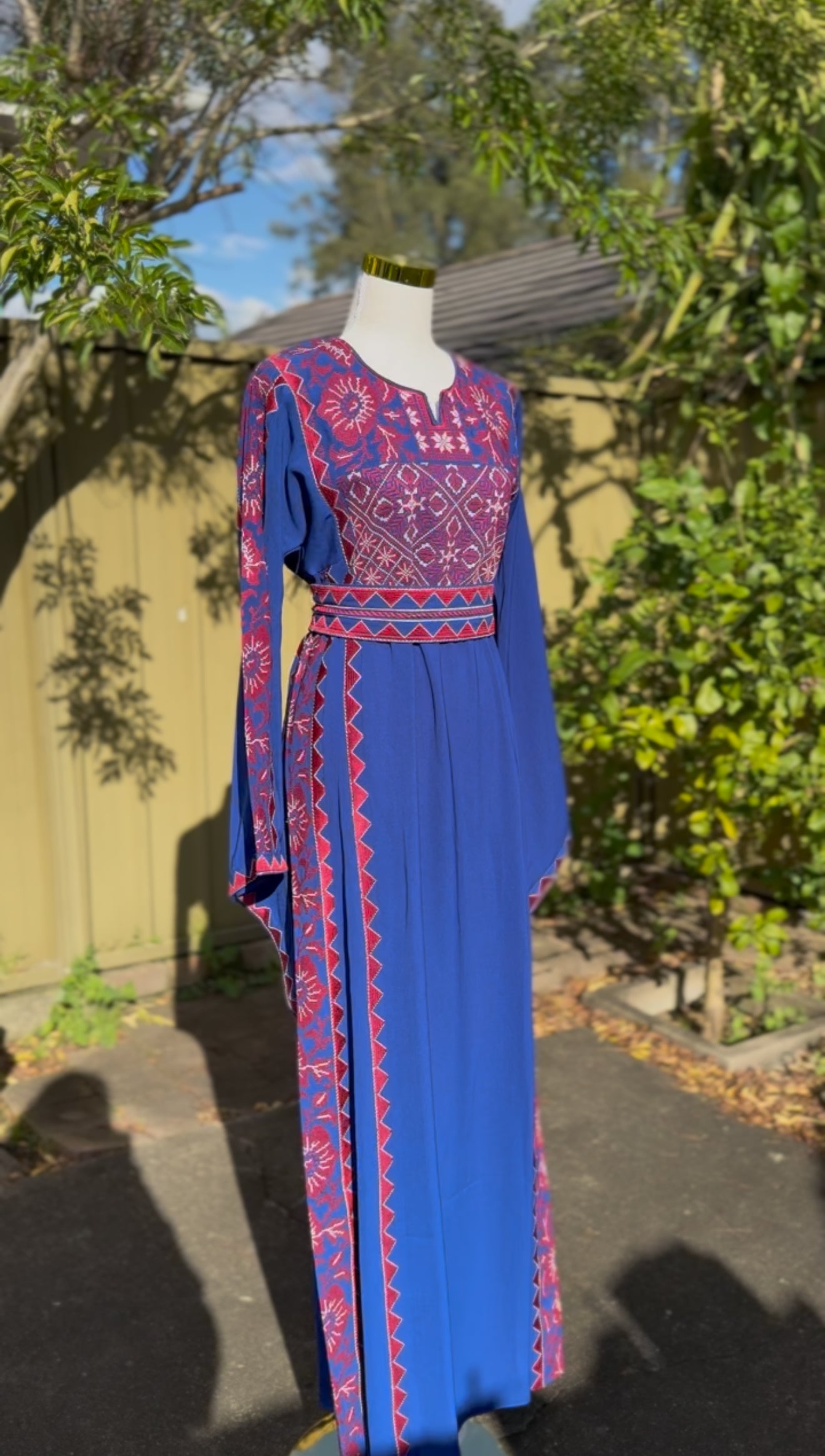 Blue and Red Nazla Thobe