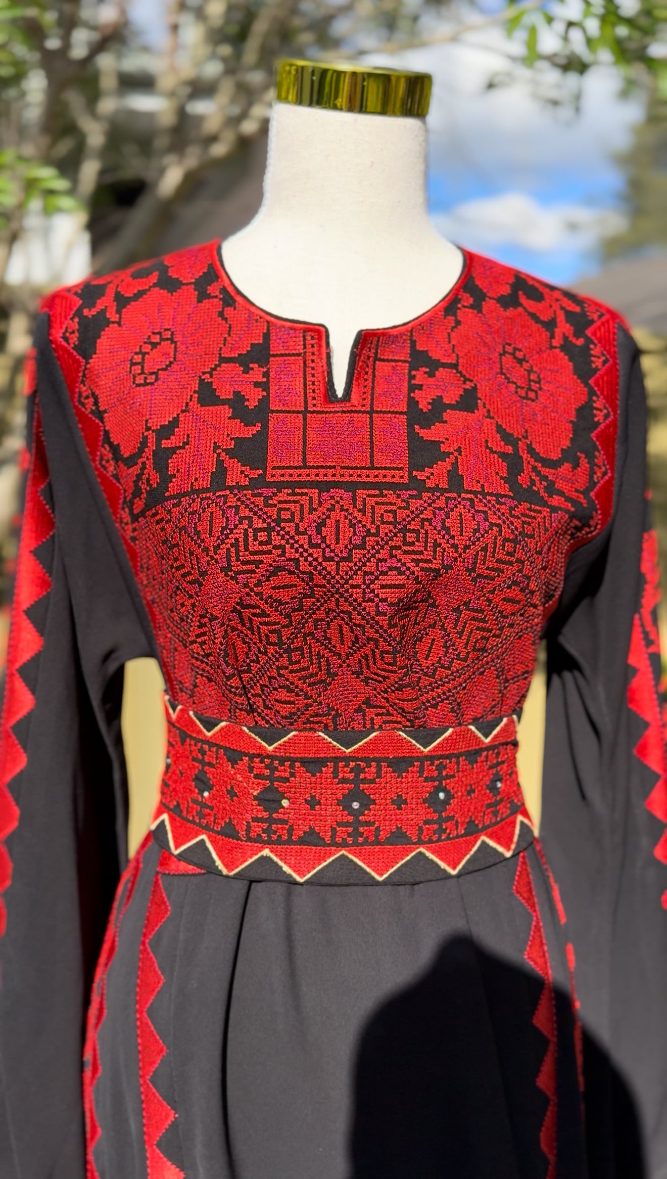 Red Nazla Thobe
