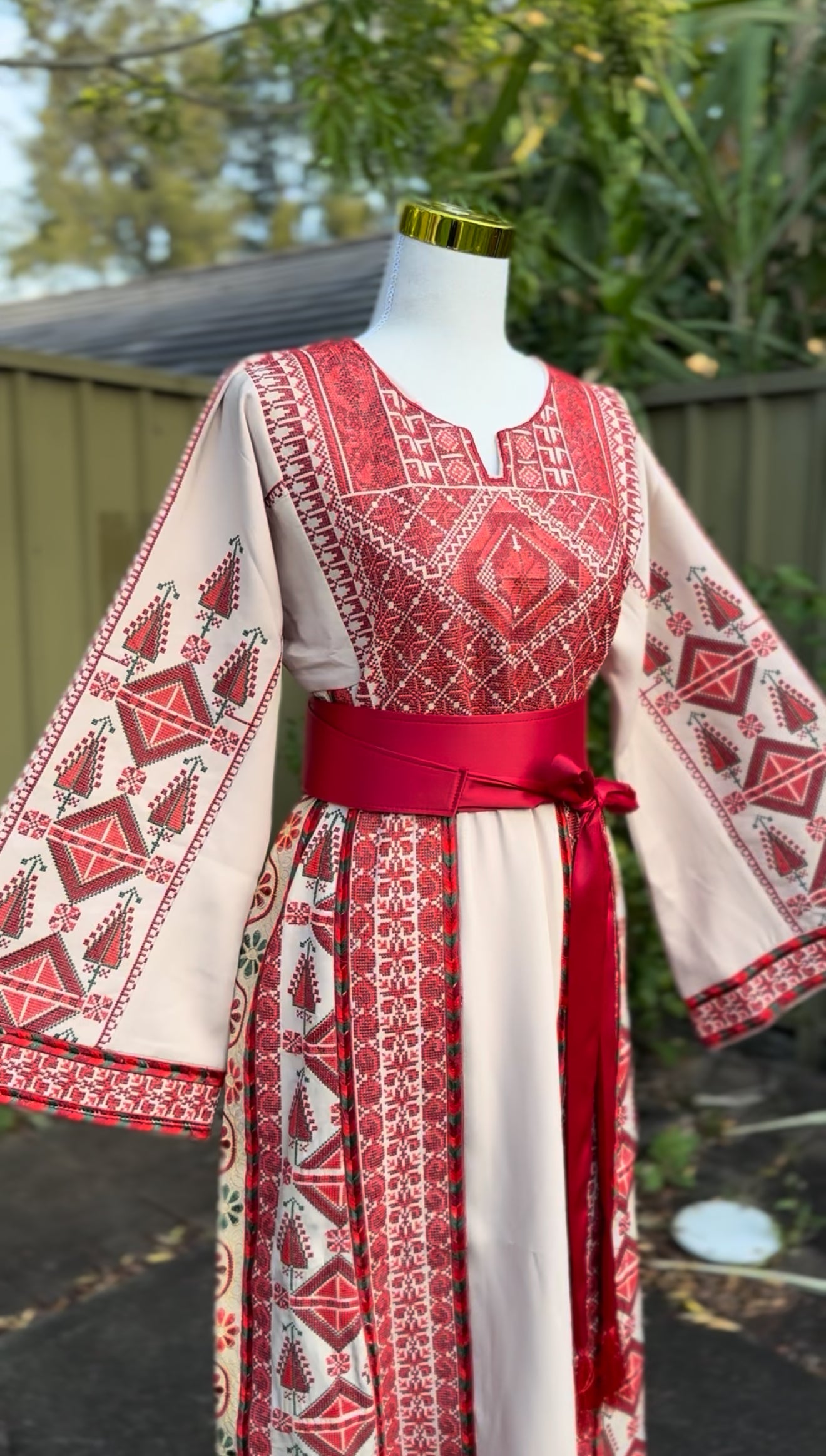 Red Rafah Thobe