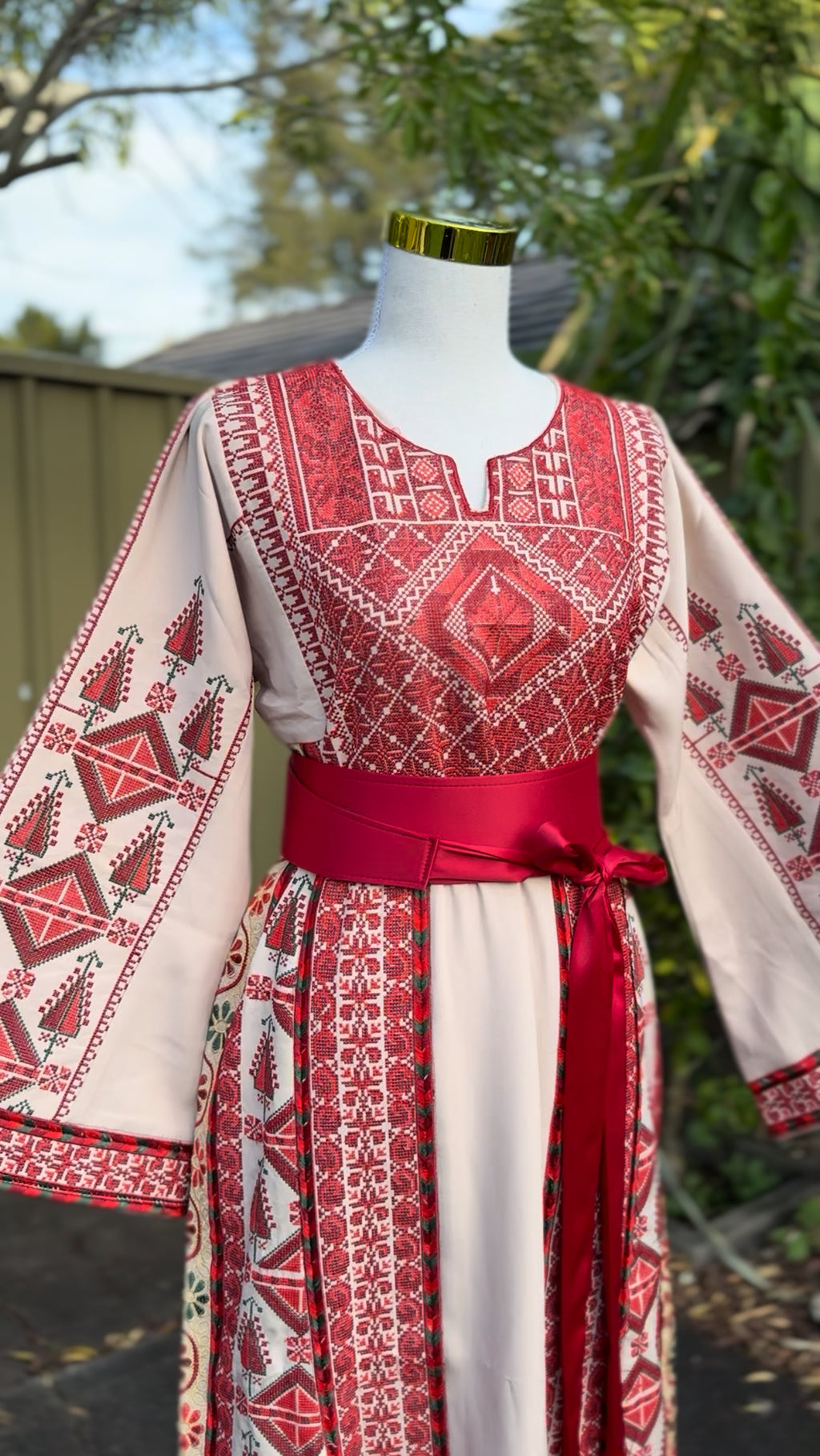 Red Rafah Thobe