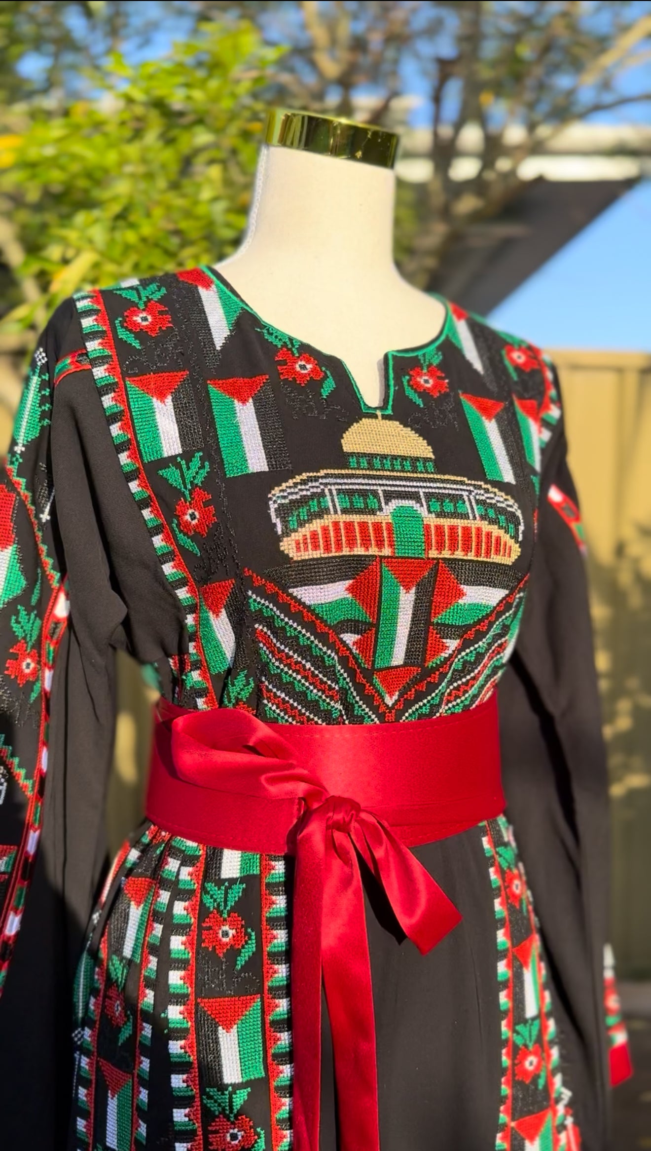 Black Intifada Thobe