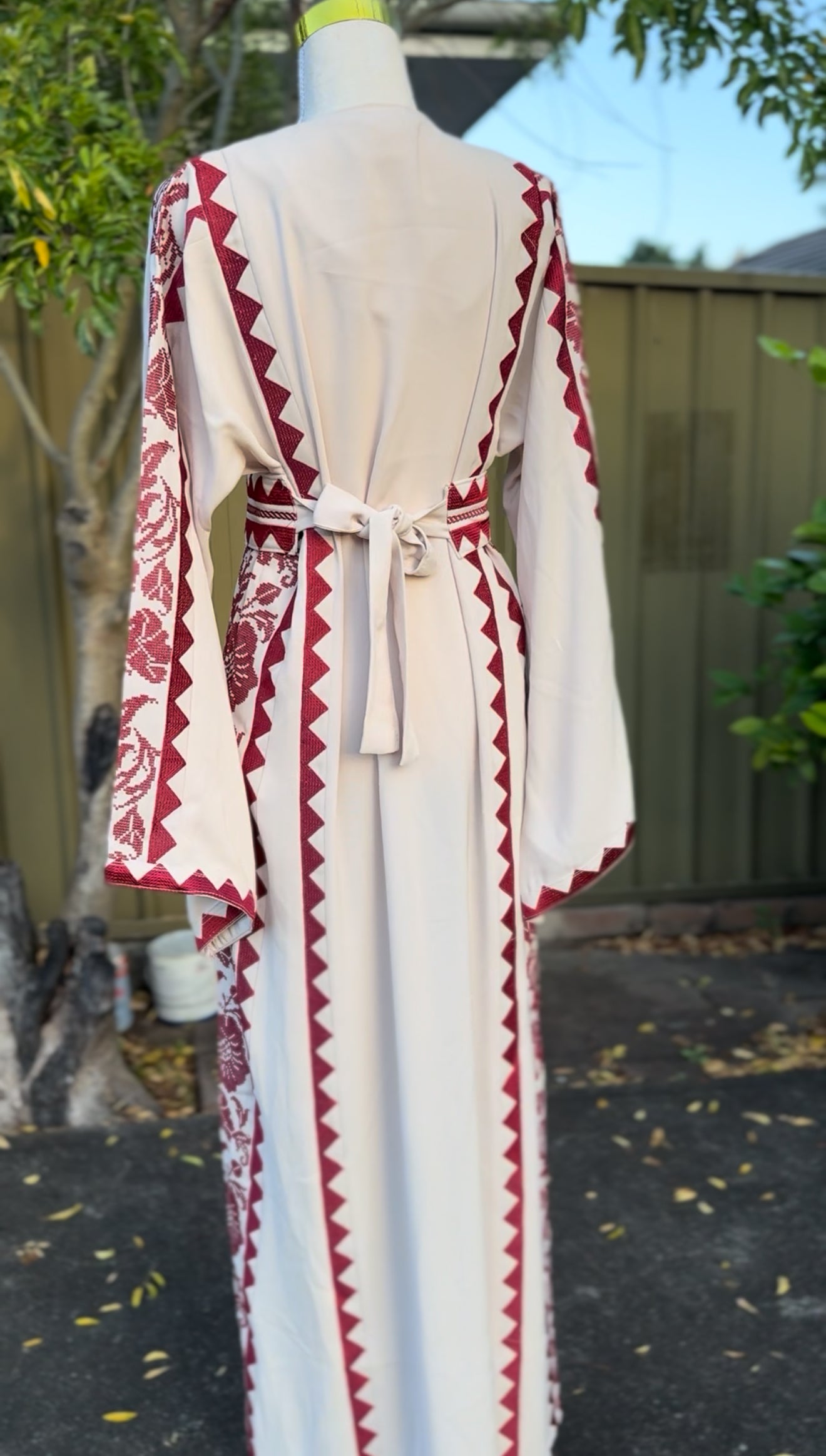 Beige Nazla Thobe