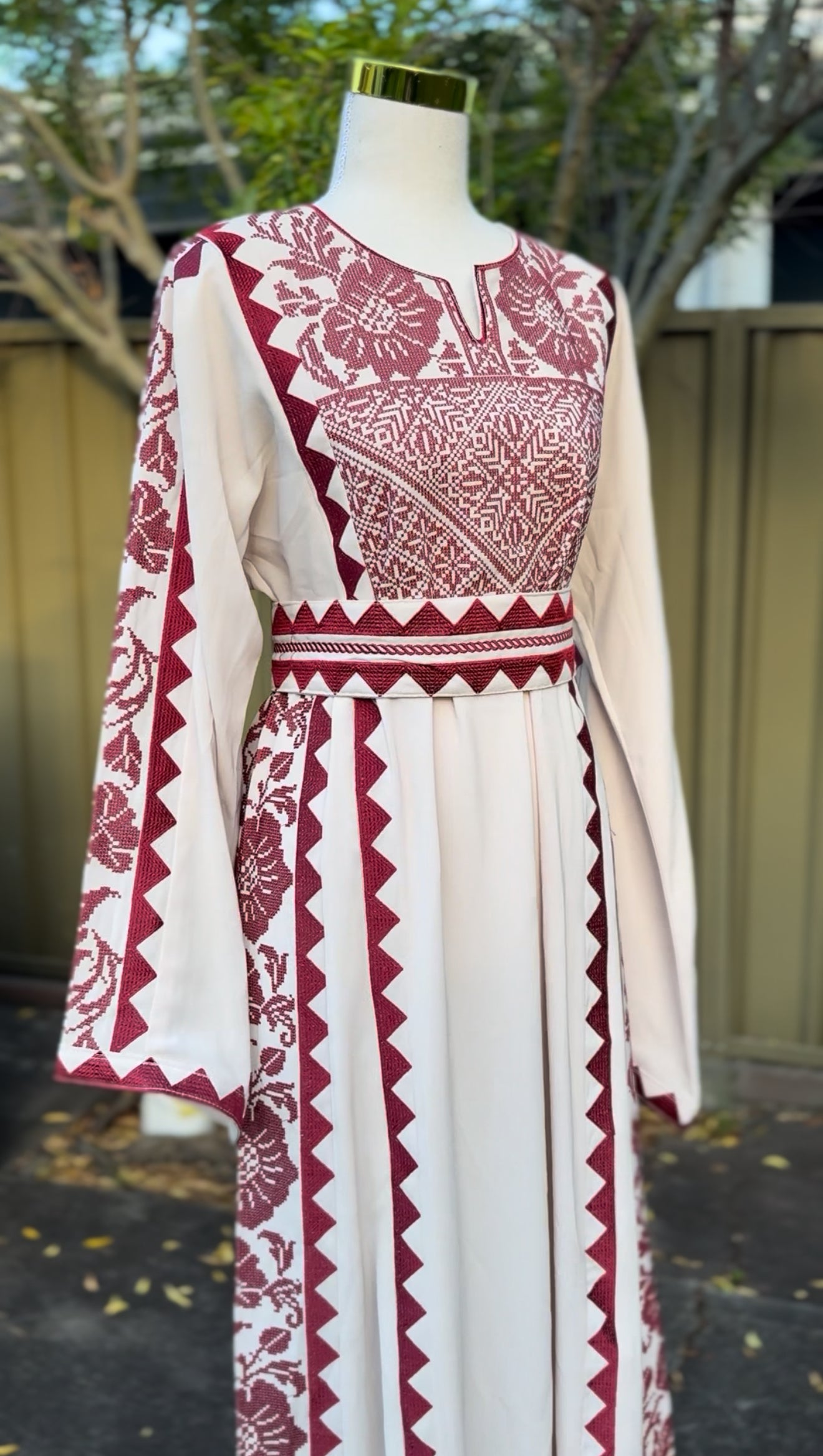 Beige Nazla Thobe